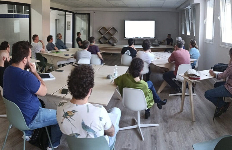 Ponencia sobre cnc en Instituto Fuenlabrada