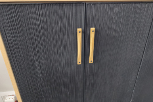 Puertas texturizadas CNC a medida | Dise&ntilde;o y formaci&oacute;n profesional